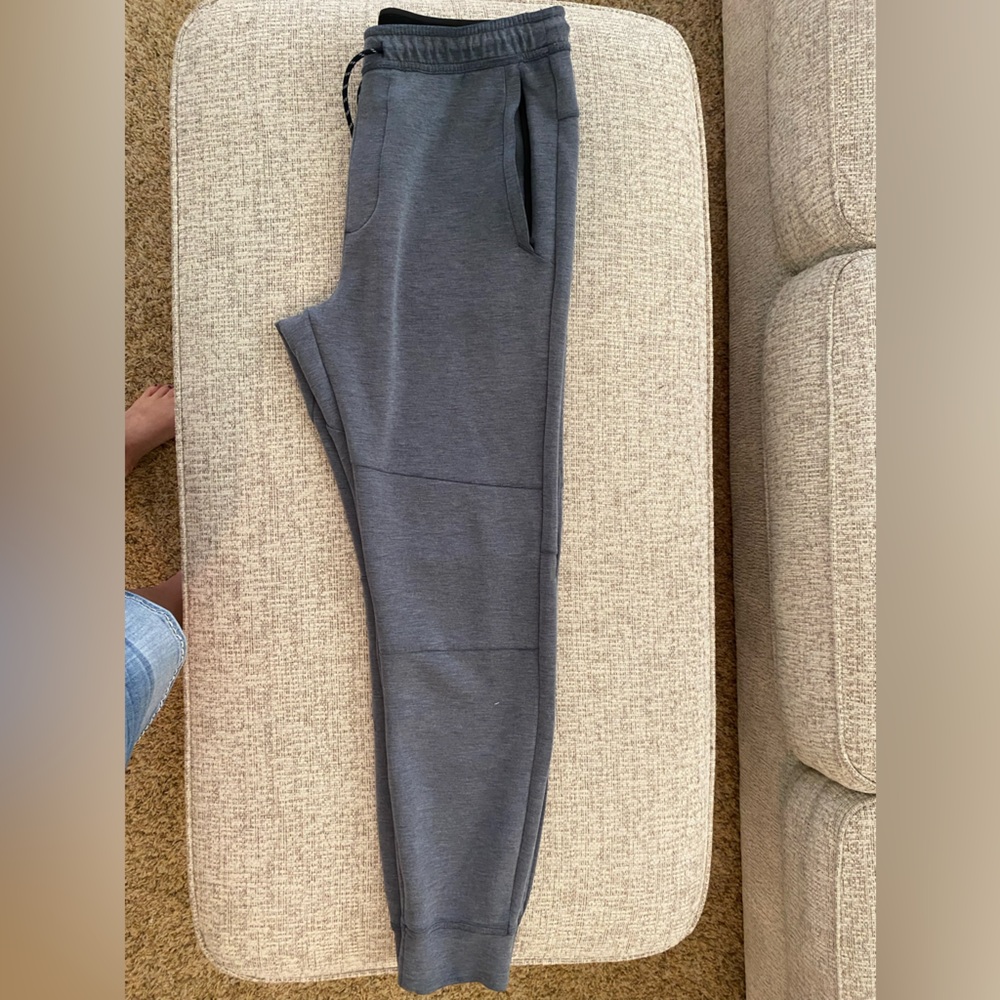 American Eagle Outfitters Joggers - Picture 5 of 6